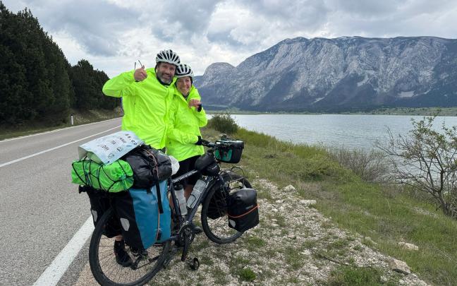 12 mayo. Lago Blidinje, Bosnia. Lluvias camino de Sarajevo.