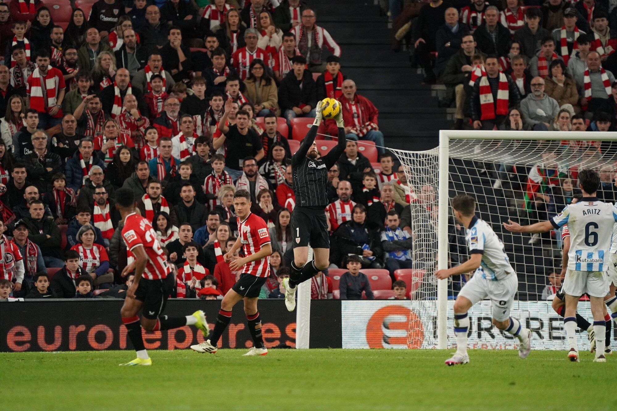 El primer derbi entre Athletic y Real se jugará a finales de noviembre en San Mamés