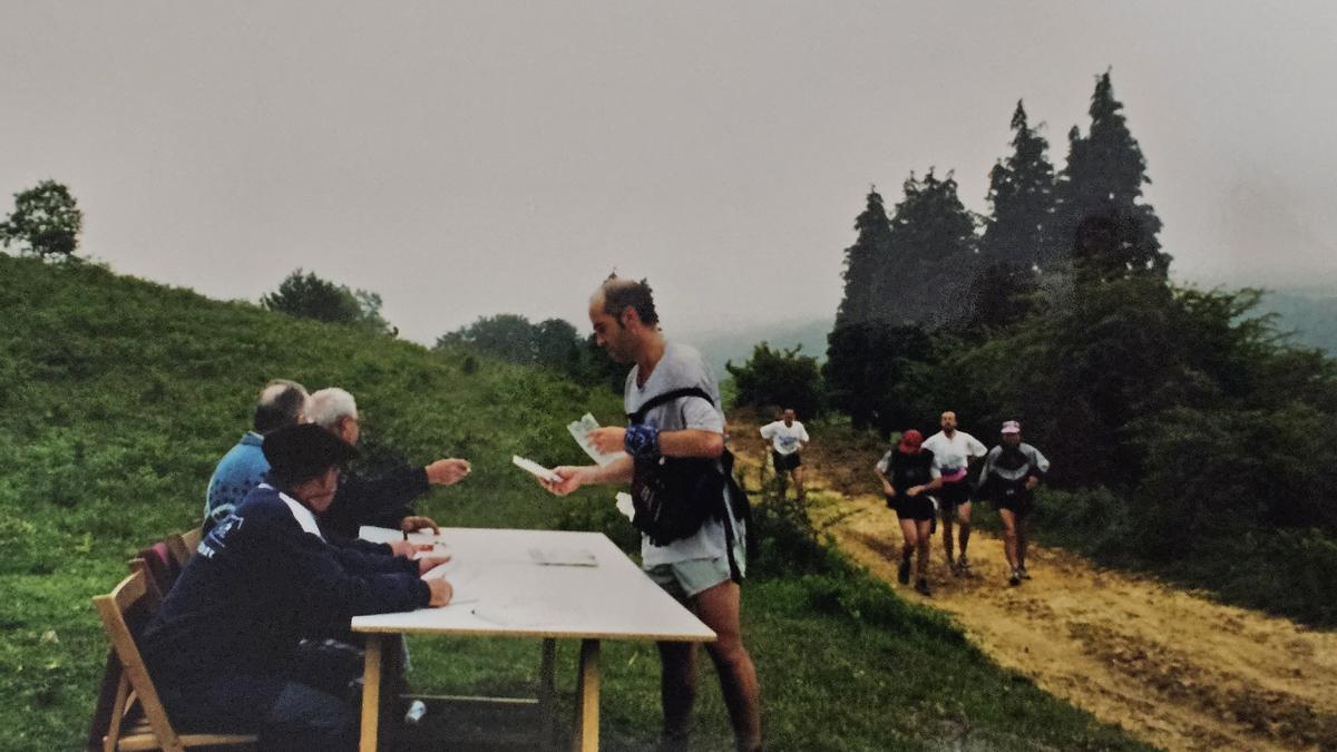 Avituallamiento en la primera edición de la Hiru Haundiak