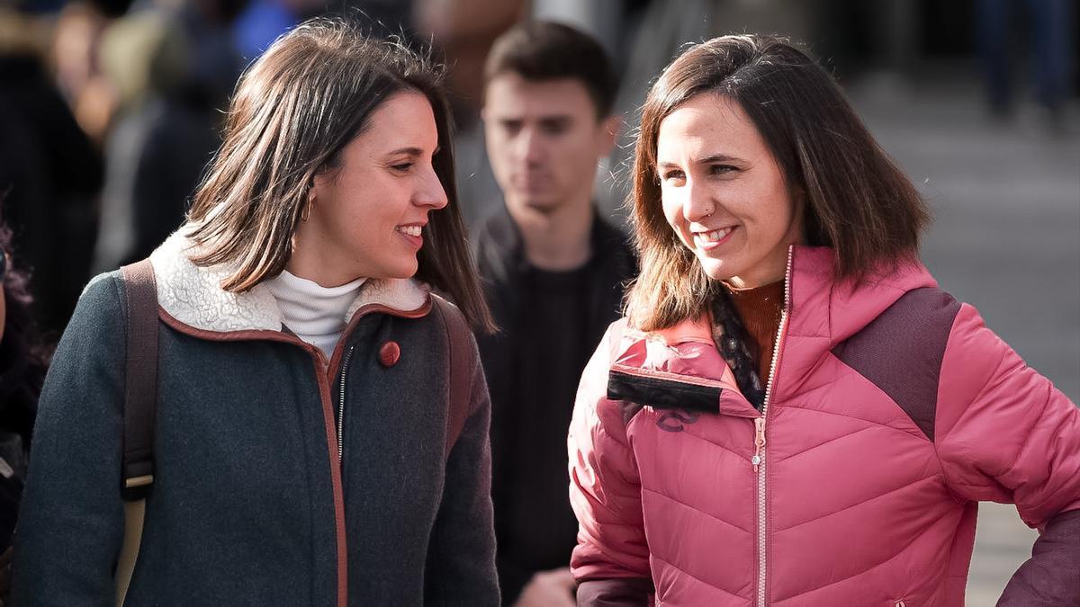 La secretaria política de Podemos, Irene Montero, y la secretaria general de Podemos, Ione Belarra.