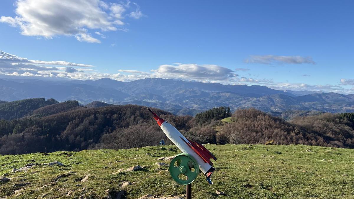 Buzón en lo alto de Murumendi.