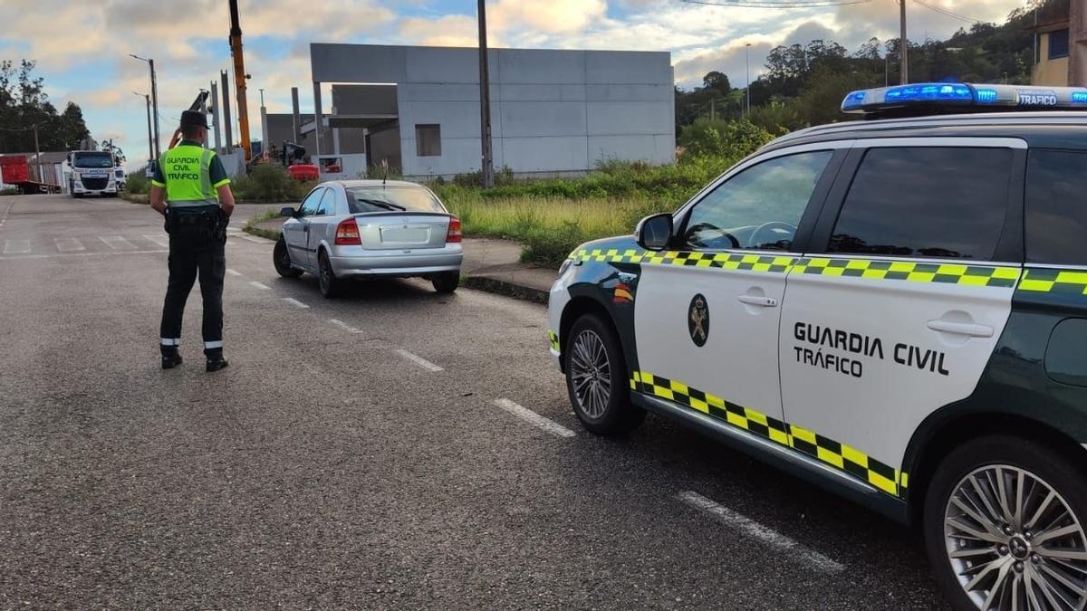 Control de tráfico de la Guardia Civil.