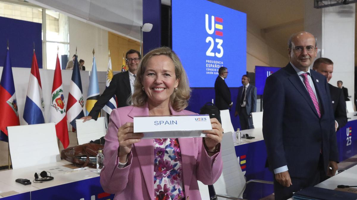 La vicepresidenta primera y ministra de Asuntos Económicos, Nadia Calviño, en la reunión del Eurogrupo en Santiago de Compostela