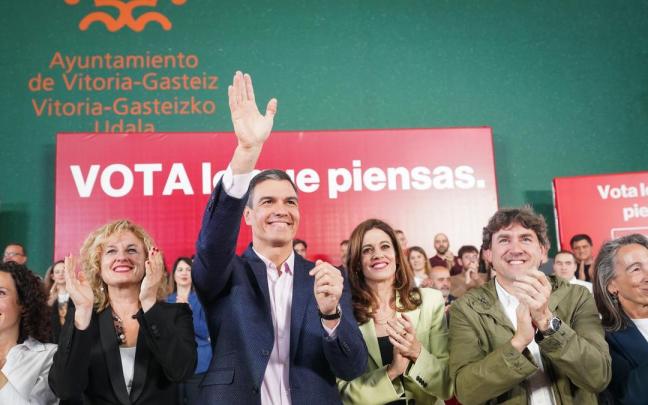 Pedro Sánchez, durante el acto electoral en Gasteiz