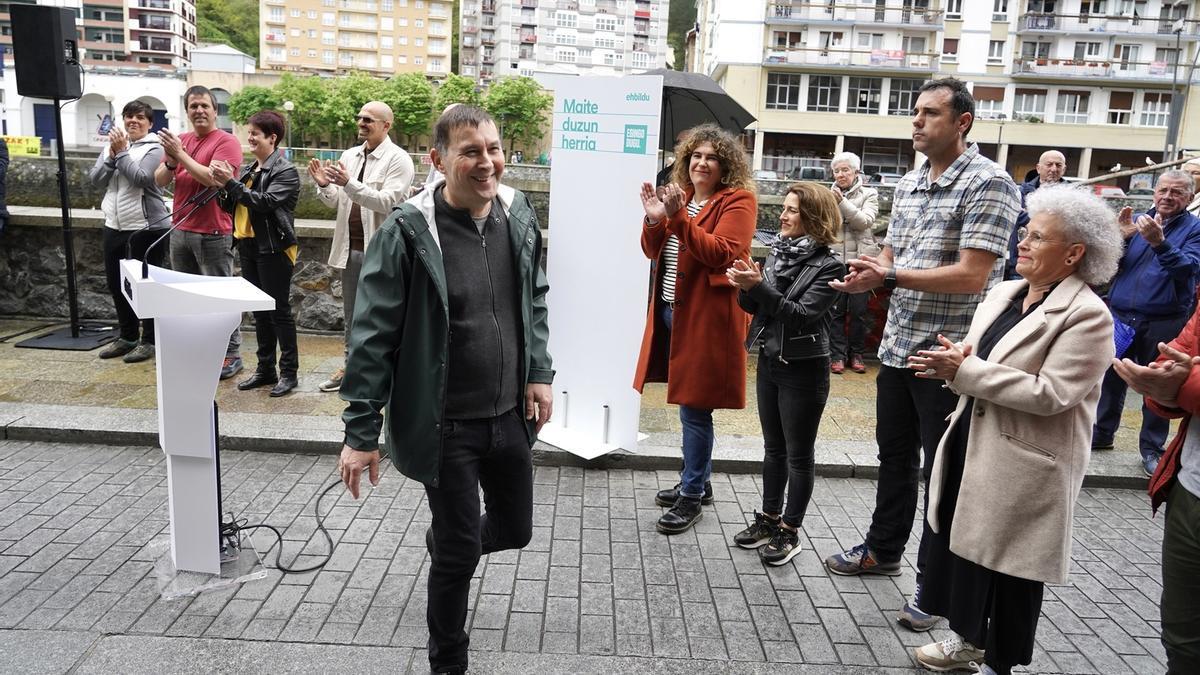 Arnaldo Otegi, ayer en Ondarroa en la presentación de los candidatos de EH Bildu en Lea-Artibai.