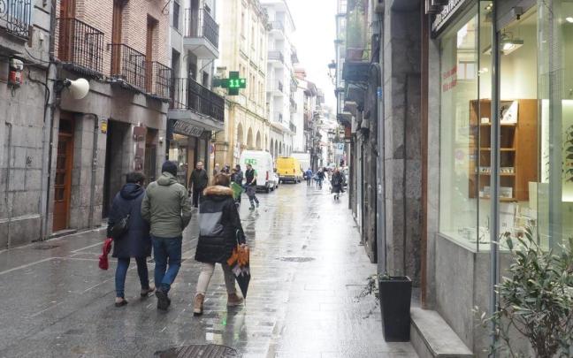 La iniciativa tiene como objeto dinamizar la vida comercial de la localidad animando a los azkoitiarras a hacer las compras en el mismo pueblo.