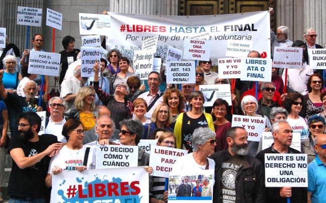 Manifestación a favor de una muerte digna.