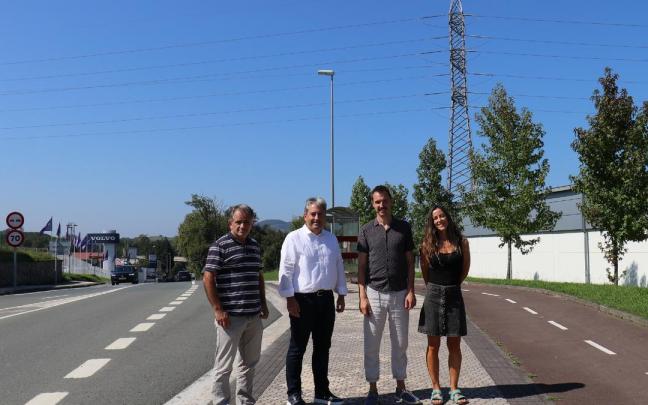Representantes del Ayuntamiento y la Diputación.