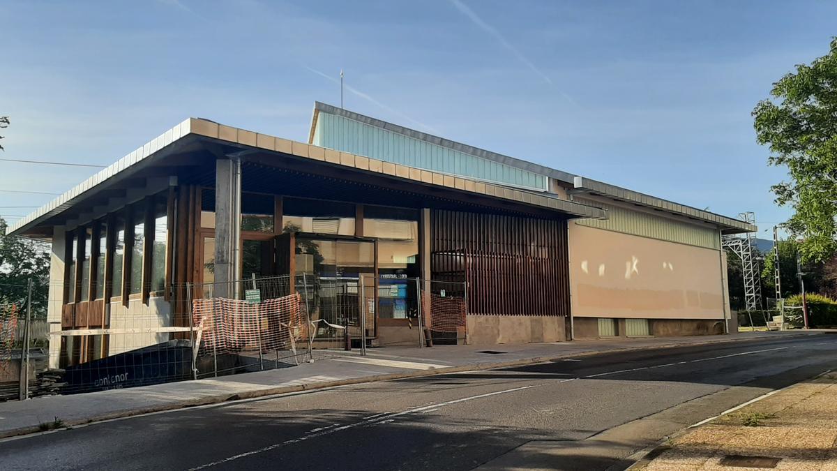 Obra antiguo mercado de la calle Foru