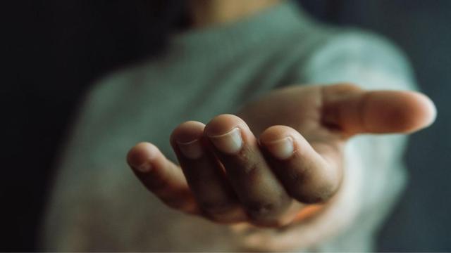 Entre sus actividades, las asociaciones deben asesorar e informar sobre la enfermedad.