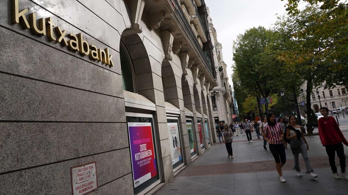 Sede central de Kutxabank en la Gran Vía de Bilbao