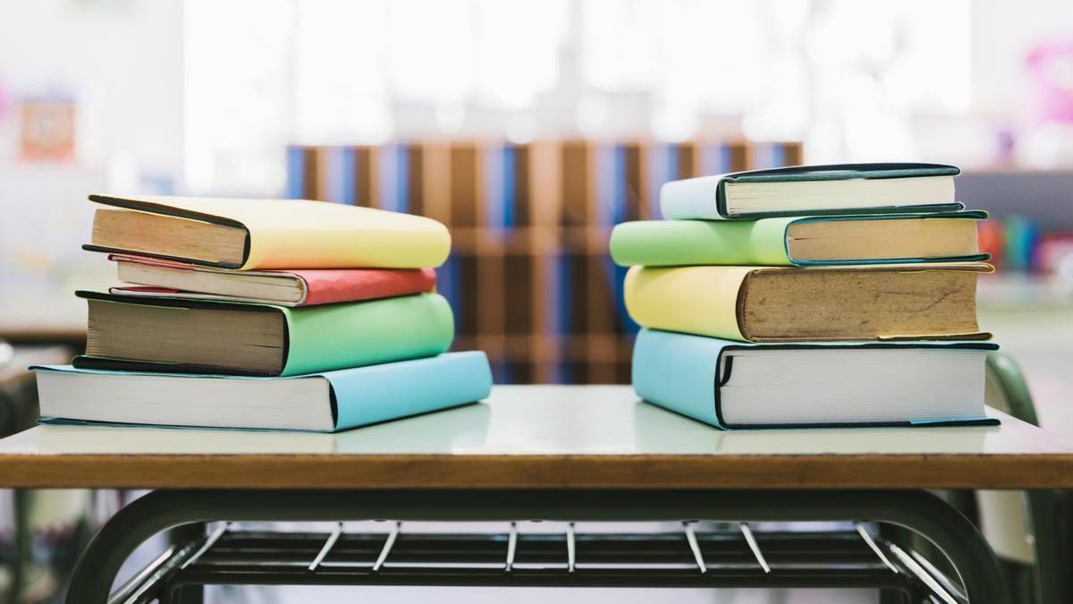 Las ayudas van destinadas a libros de texto y material escolar.