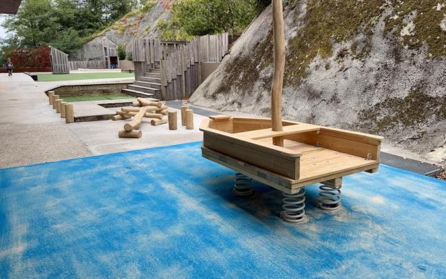 Parque infantil de Iturzaeta, Getaria, renovado.