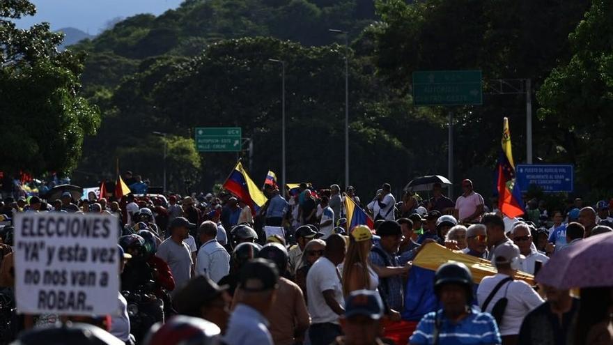 Concentración en Caracas convocada por la formación opositora Vente Venezuela por la liberación de presos políticos, la reclamación de una fecha para la elección presidencial en 2027 y el retorno seguro de su líder, María Corina Machado.