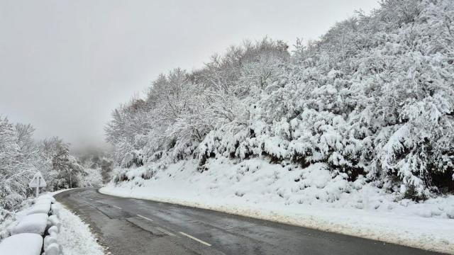 Estampa invernal de Bernedo en noviembre de 2025