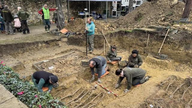 Localizados los restos de 51 gudaris y milicianos en el Cementerio de Amorebieta-Etxano