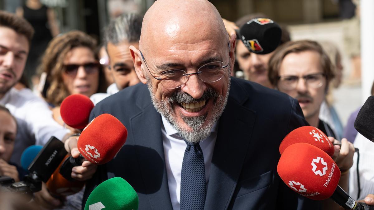 El rector de la Universidad Complutense, Joaquín Goyache, ayer a su salida de los Juzgados de Plaza de Castilla.