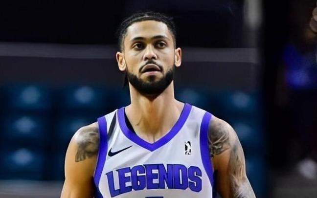 Tyler Dorsey, durante un partido de esta temporada con el equipo de la Liga de Desarrollo de los Dallas Mavericks