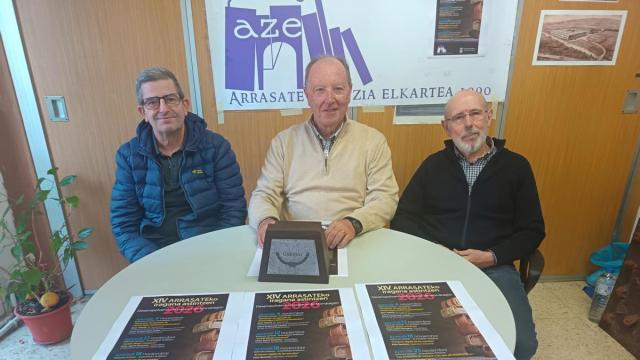 Presentación de la XIVedición de ciclo de conferencias ’Arrasateko Iragana Astintzen’.