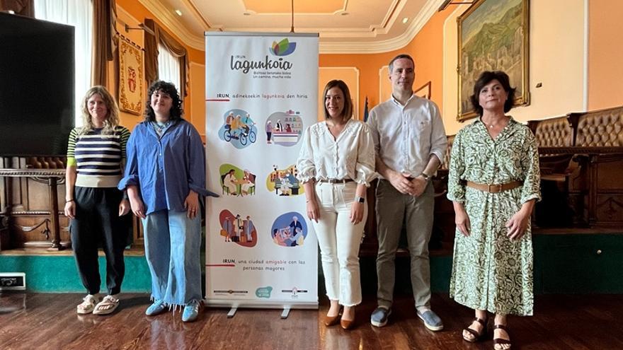 Foto de la rueda de prensa celebrada esta mañana para dar cuenta de la sesión abierta del próximo miércoles.