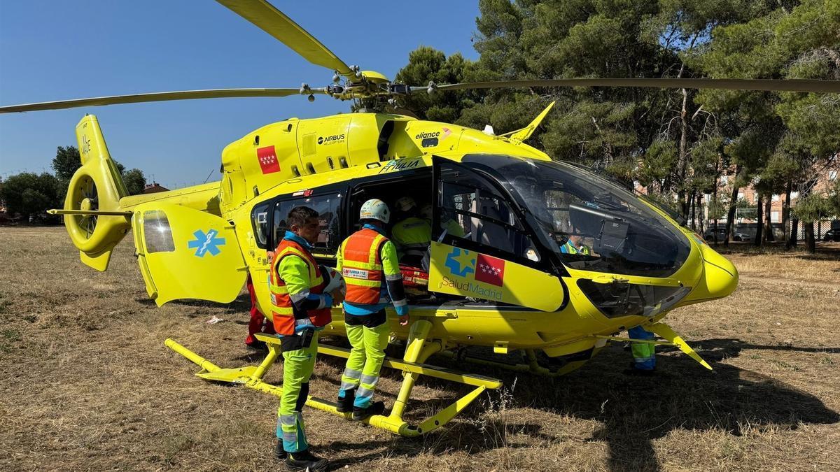 Trasladado en estado crítico del menor de 13 años tras sufrir un ahogamiento en una piscina en Alcalá de Henares