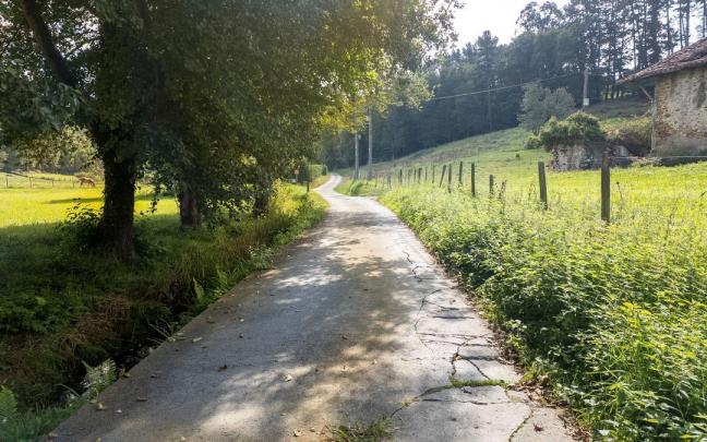 El camino del barrio Santa Ana es uno de los caminos que se repararán