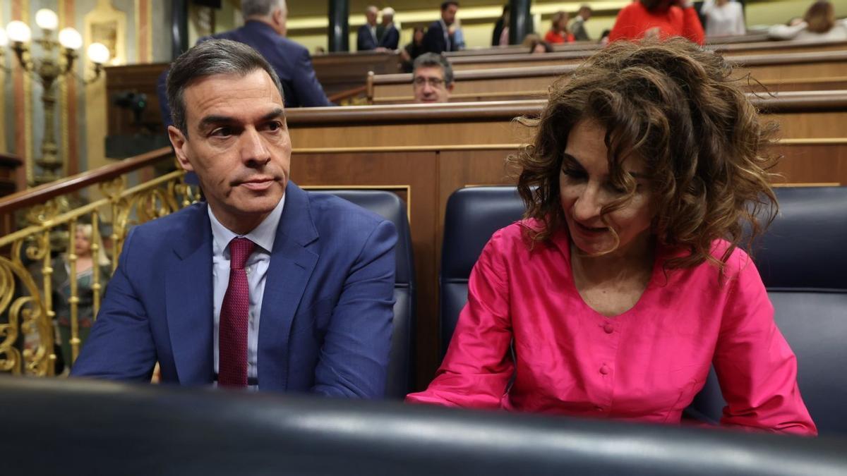 El semblante serio que lucía Pedro Sánchez en el pleno de control del miércoles en el Congreso no hacía presagiar el golpe de mano sin precedentes que llevó a cabo por la tarde.
