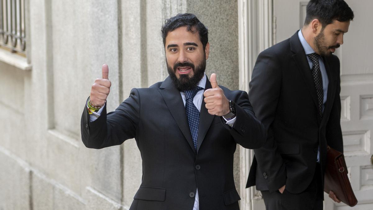 El eurodiputado y líder de Se Acabó La Fiesta (SALF), Luis 'Alvise' Pérez, a su llegada al Tribunal Supremo.
