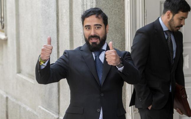 El eurodiputado y líder de Se Acabó La Fiesta (SALF), Luis 'Alvise' Pérez, a su llegada al Tribunal Supremo.