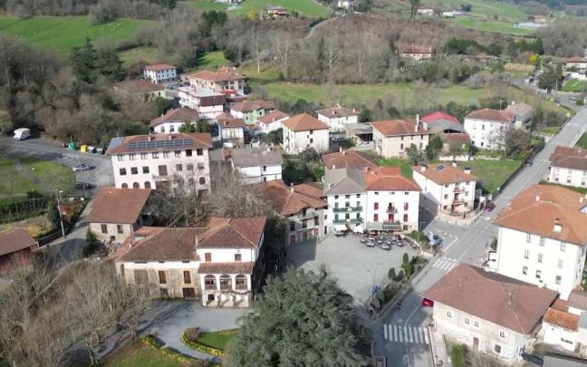 Vista general del municipio arratiano de Artea