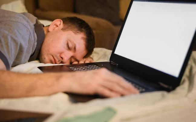 Es conveniente apagar el ordenador cuando dejas de tabajar con él.