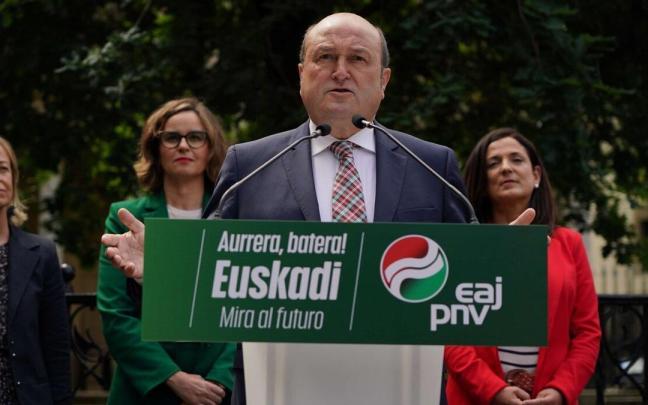 Ortuzar interviene en el acto celebrado este miércoles en Gernika.