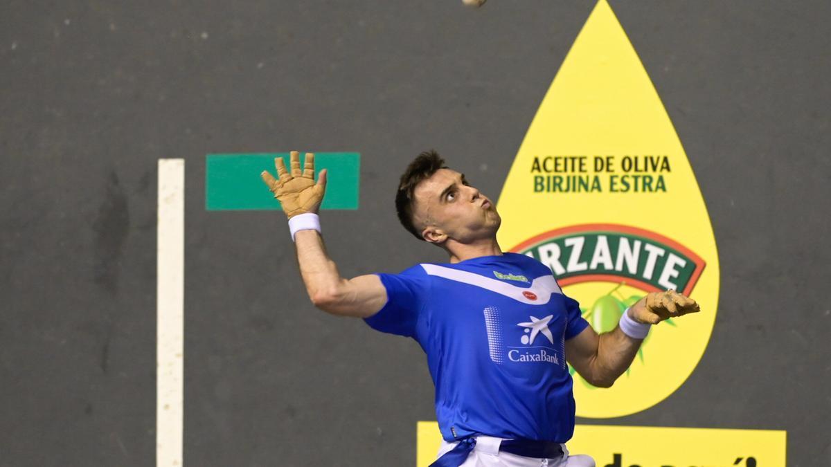 Jon Ander Peña, campeón del Cuatro y Medio de San Fermín.