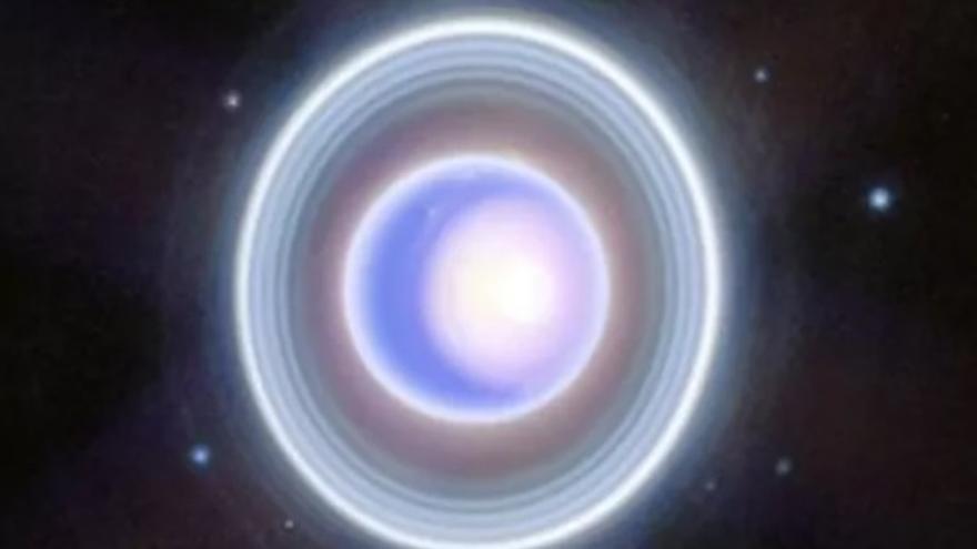 Urano visto por el telescopio James Webb.