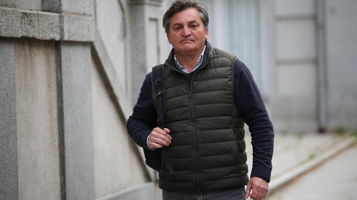 El chofer Álvaro Gallego a su llegada al Tribunal Supremo, a 9 de abril de 2026.