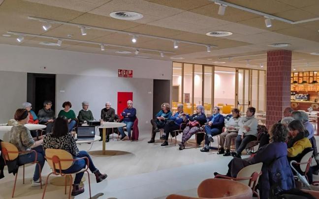 Una de las sesiones celebradas con la ciudadanía