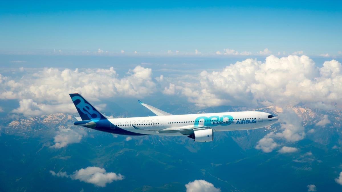 El precio de los billetes de avión podría encarecerse de manera considerable por la guerra en Irán.