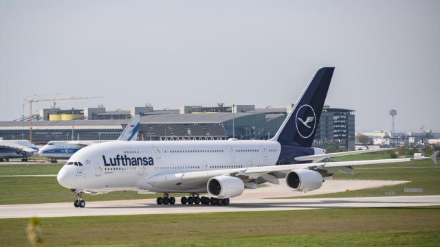 Aviones en el aeropuerto de Leipzig