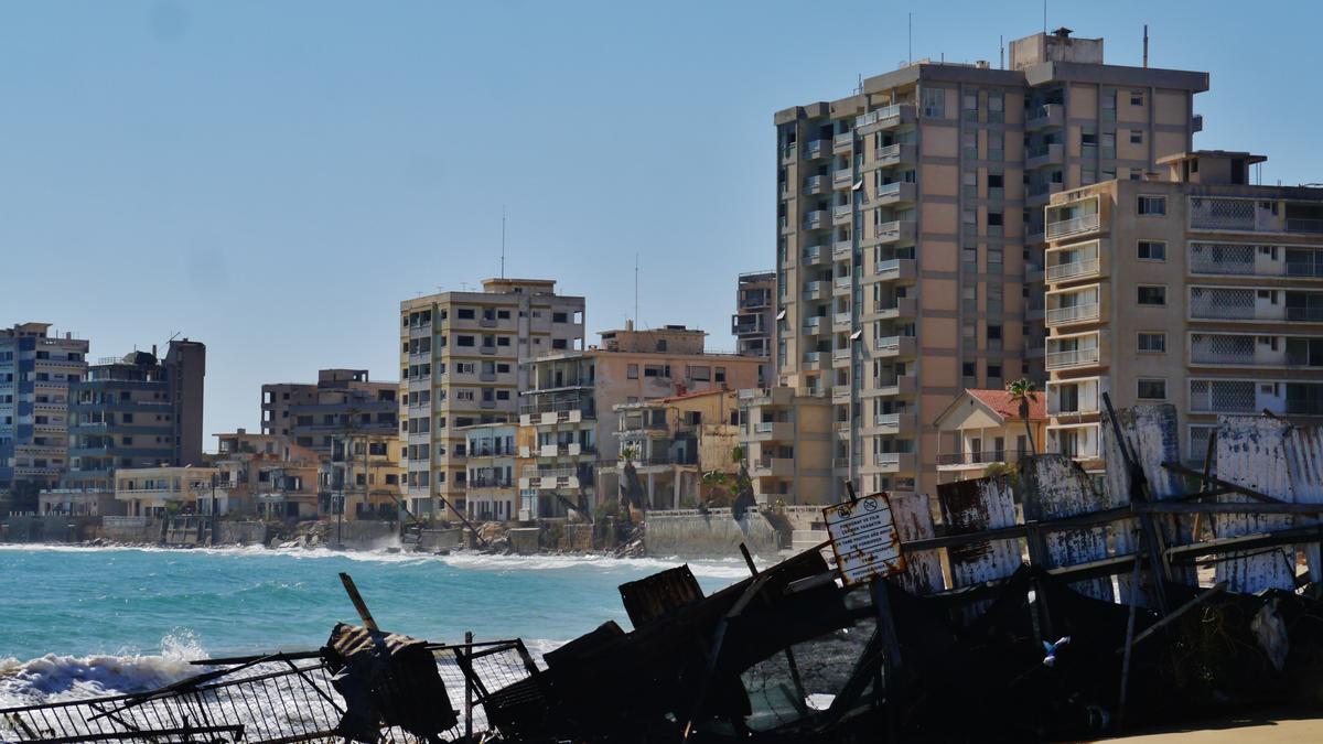 Hoteles y establecimientos abandonados en Varosha.