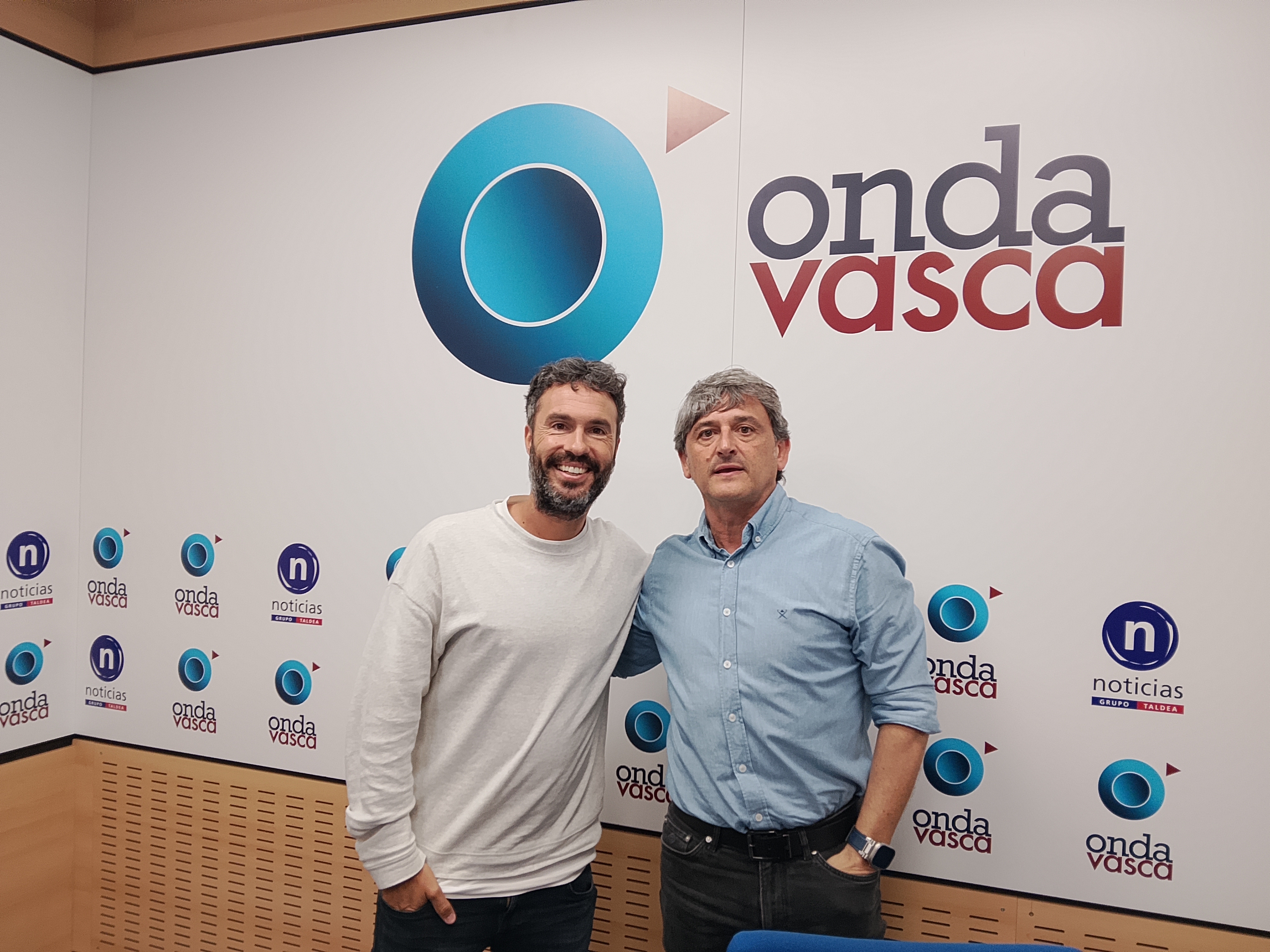 Luis García-Rey, junto a José Manuel Monje, ha visitado Onda Vasca