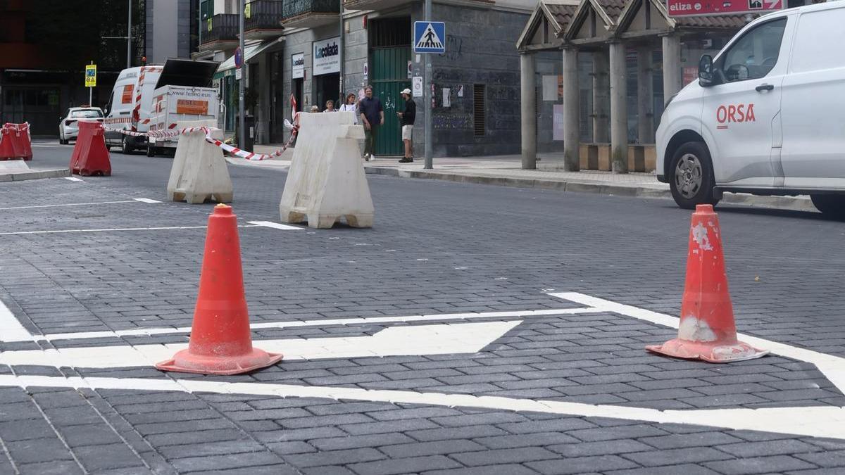 Trabajos de pintado en Pelotari Kalea.