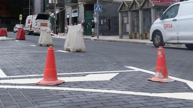 Trabajos de pintado en Pelotari Kalea.