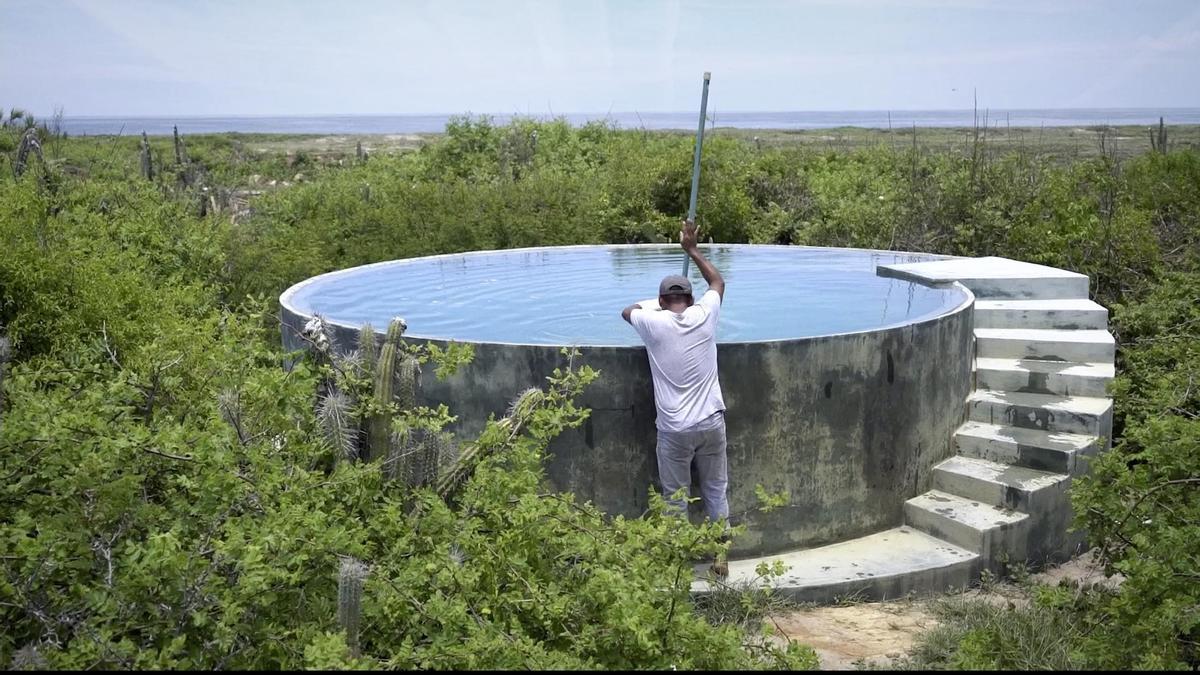 Fotograma de la película 'Half Wet' de Carlos Irijalba.