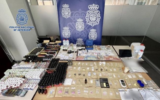 Material incautado a los detenidos.