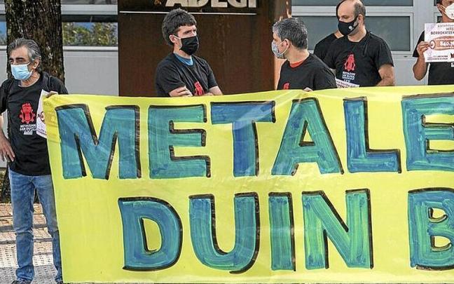 Concentración de LAB con motivo de la negociación del convenio del Metal de Gipuzkoa Concentración de LAB con motivo de la negociación del convenio del Metal de Gipuzkoa