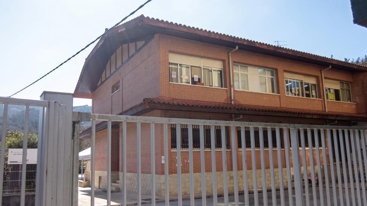 Son 14 las familias de Aulesti afectadas