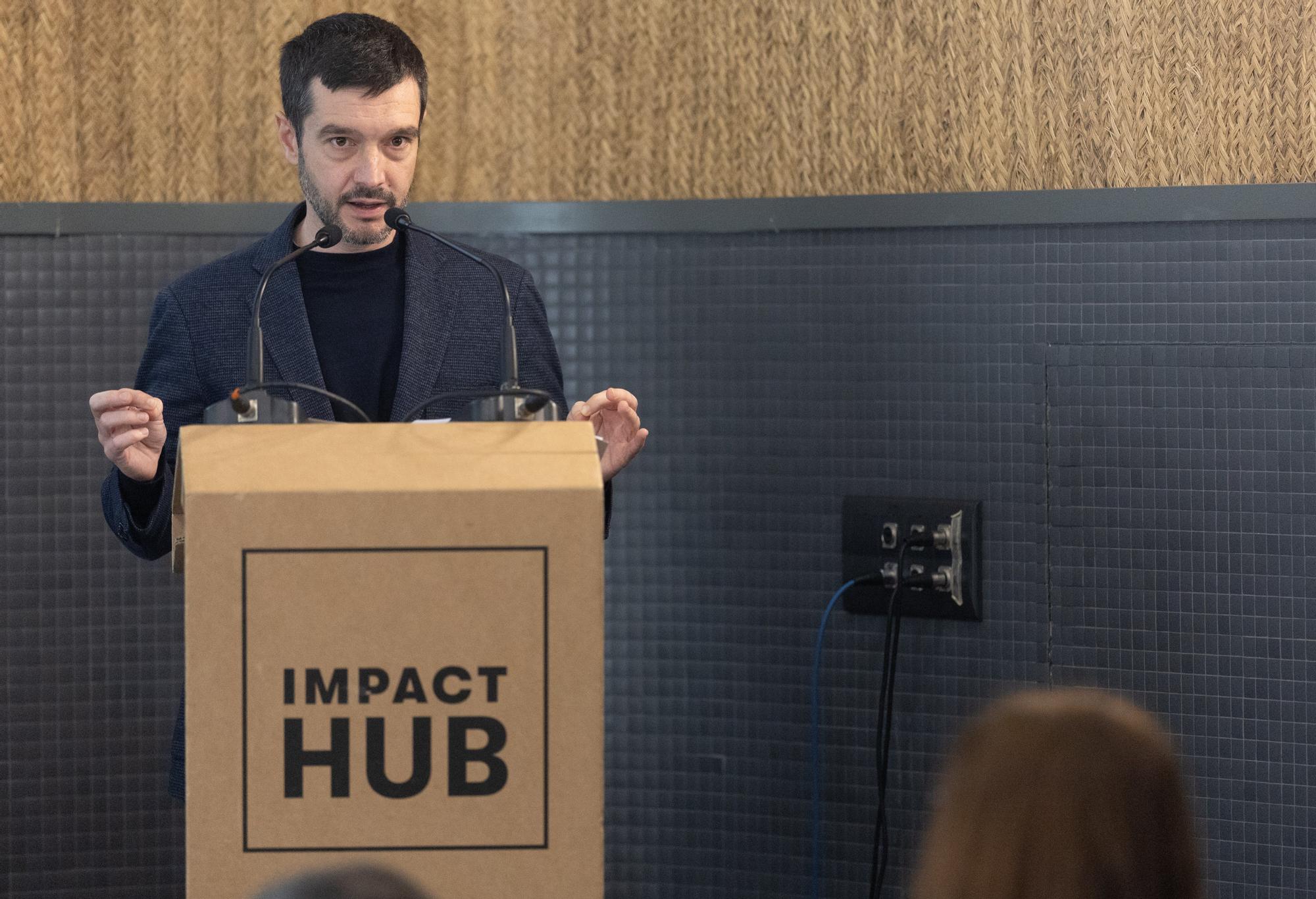 El ministro Pablo Bustinduy, durante su intervención.