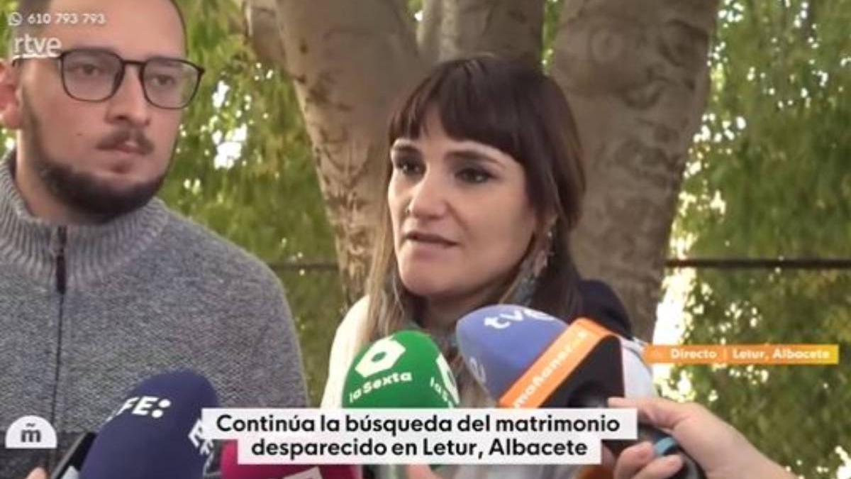 Rozalén atiende a los medios en Letur (Albacete)