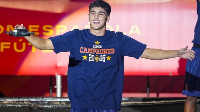 Pau Cubarsi celebrando la victoria de la selección española en el Mundial 2026