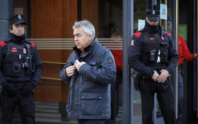 El exsecretario de Organización del PSOE Santos Cerdán ha acudido este lunes al Juzgado de Primera Instancia de Tafalla para cumplir con la comparecencia quincenal impuesta por el juez del Tribunal Supremo Leopoldo Puente tras su puesta en liber